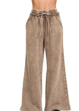 Load image into Gallery viewer, Acid Wash Fleece Palazzo Sweatpants With Pockets 