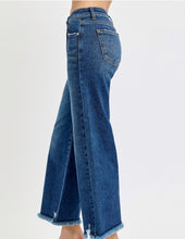 Load image into Gallery viewer, Maddie Risen Mid-Rise Crop Wide Leg Jeans
