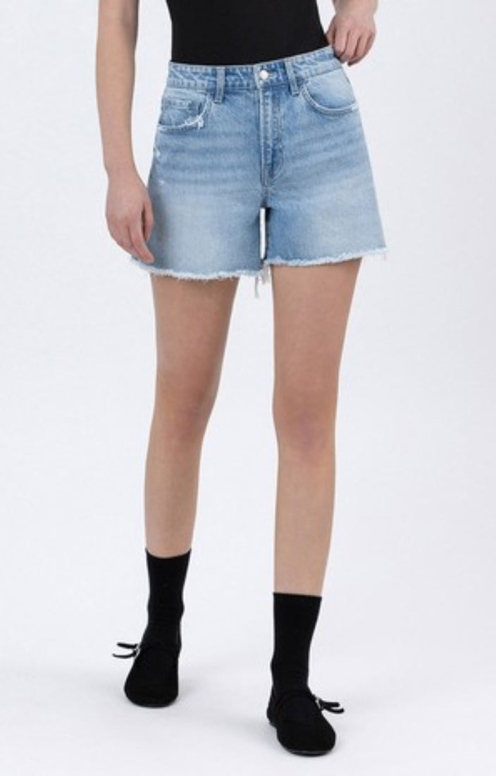 Vervet Jayde Stretch Boyfriend Shorts