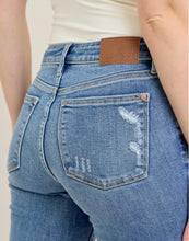 Load image into Gallery viewer, Judy Blue Hayley Mid Rise Vintage Wash Boot Cut Jeans
