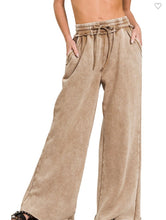 Load image into Gallery viewer, Acid Wash Fleece Palazzo Sweatpants With Pockets ￼

