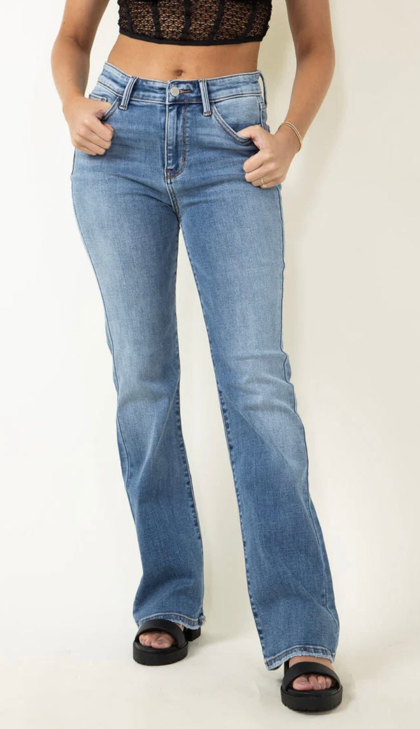 Judy Blue Olivia Mid Rise Boot Cut Classic Jeans – HOCO Boutique