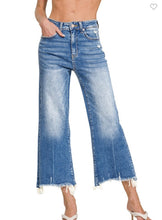 Load image into Gallery viewer, Zenana Alli Cropped Jeans
