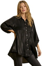 Load image into Gallery viewer, UMGEE Vega Black Satin 3/4 Sleeve Button Down Top
