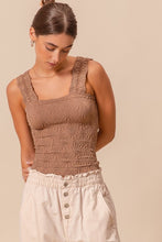 Load image into Gallery viewer, Debbi Seamless Floral Tank
