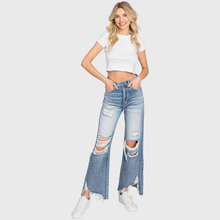 Load image into Gallery viewer, Petra153 - P558VXF-MD DISTRESSED HIGH RISE RIGID VINTAGE CROPPED FLARE
