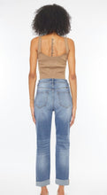 Load image into Gallery viewer, KanCan Clara Straight Leg Jeans 8403
